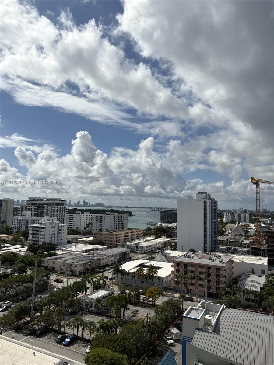A11918387 — Miami Beach — 14