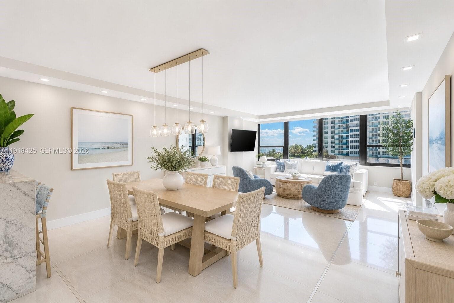 A11918425 — Miami Beach — 2