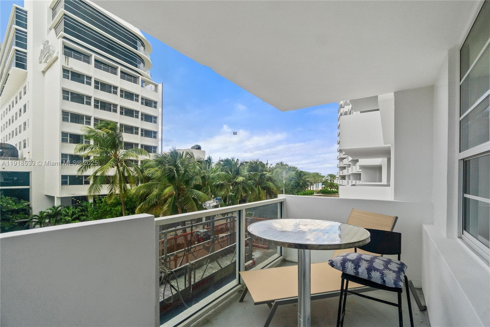 A11918539 — Miami Beach — 2