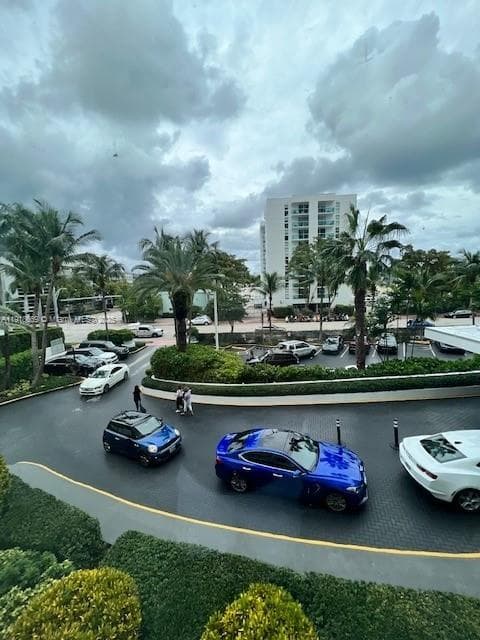 A11918669 — Miami Beach