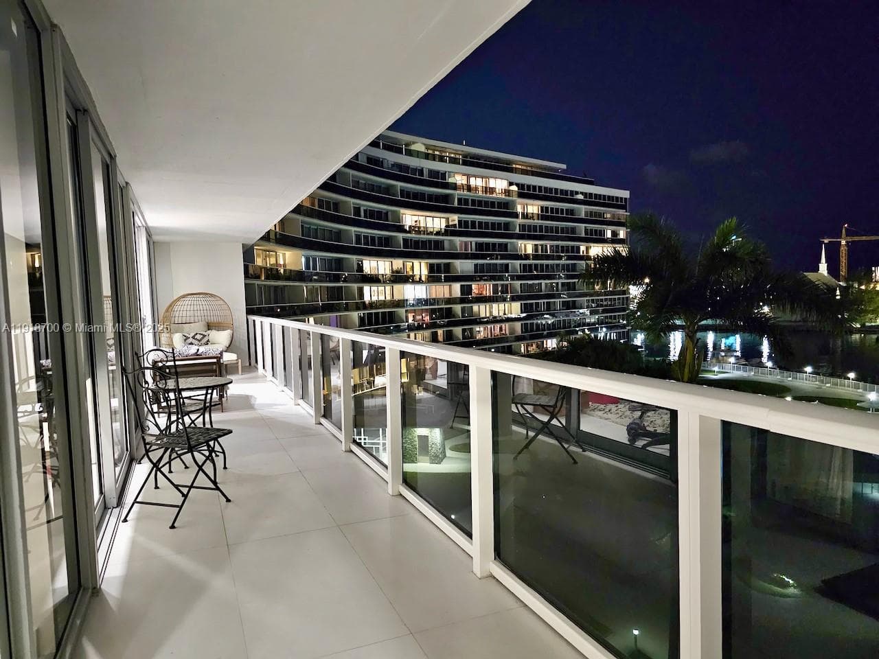 A11918700 — Miami Beach — 23