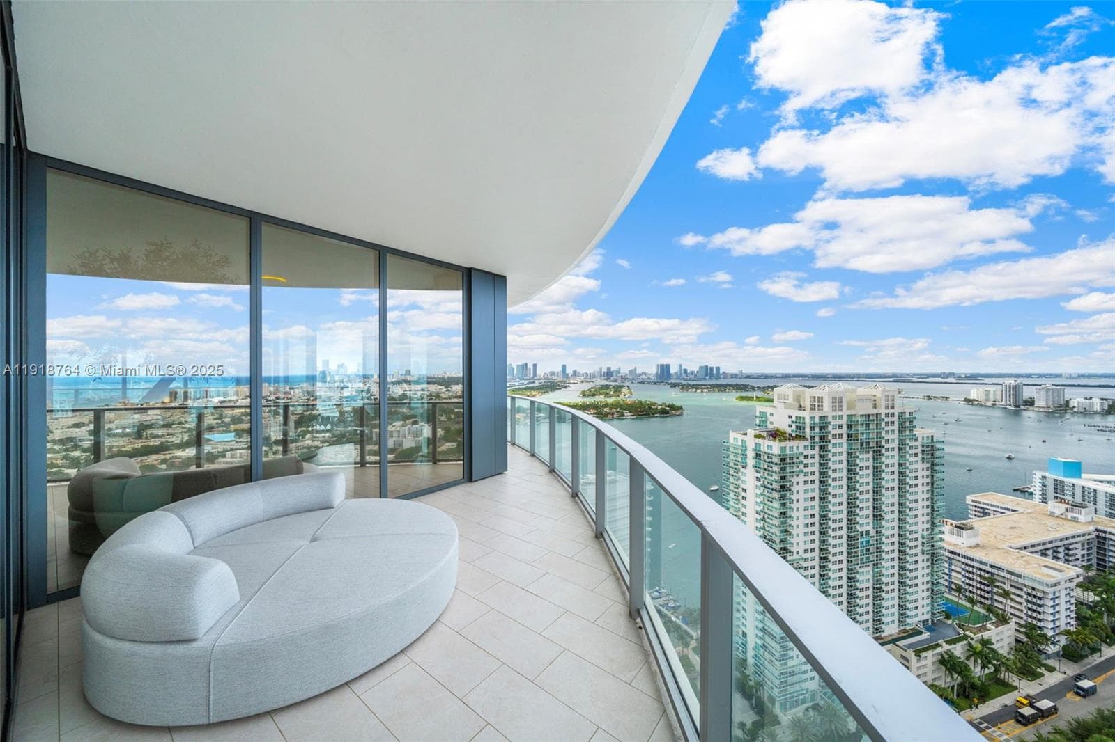A11918764 — Miami Beach — 27