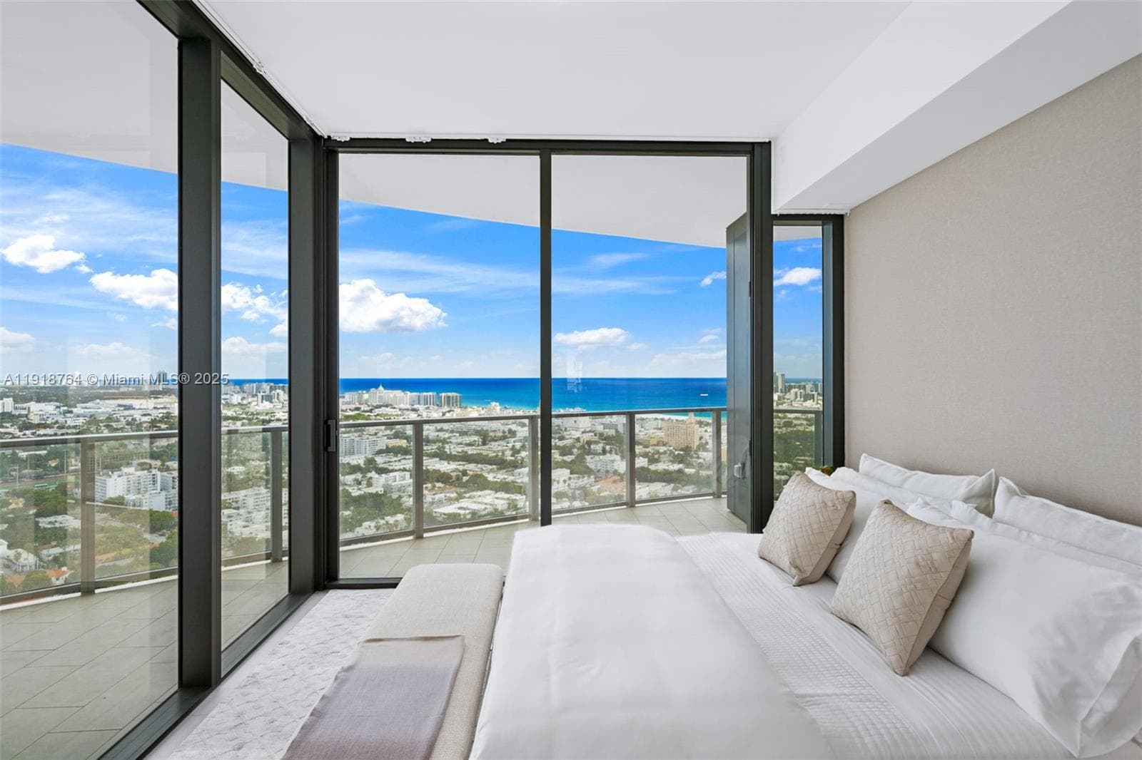 A11918764 — Miami Beach — 22