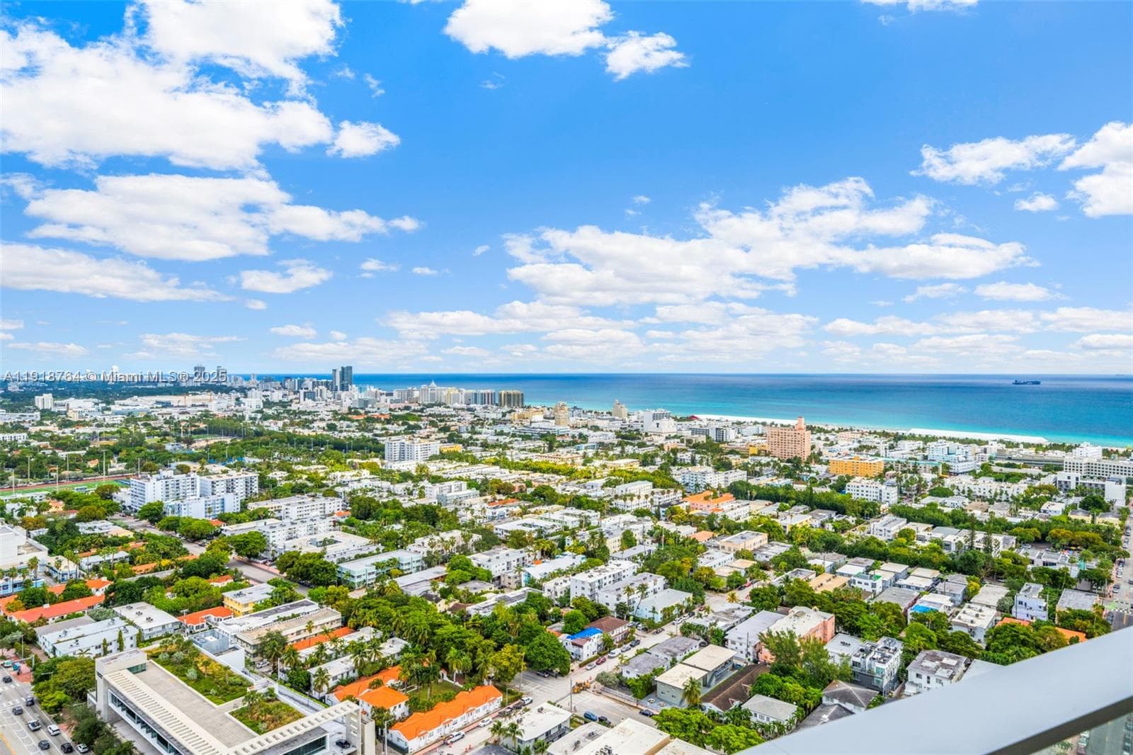 A11918764 — Miami Beach — 19