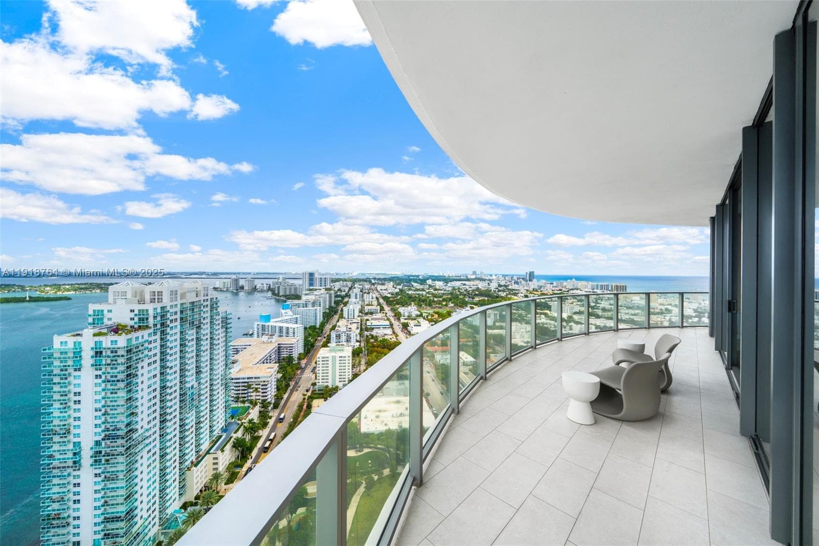 A11918764 — Miami Beach — 29