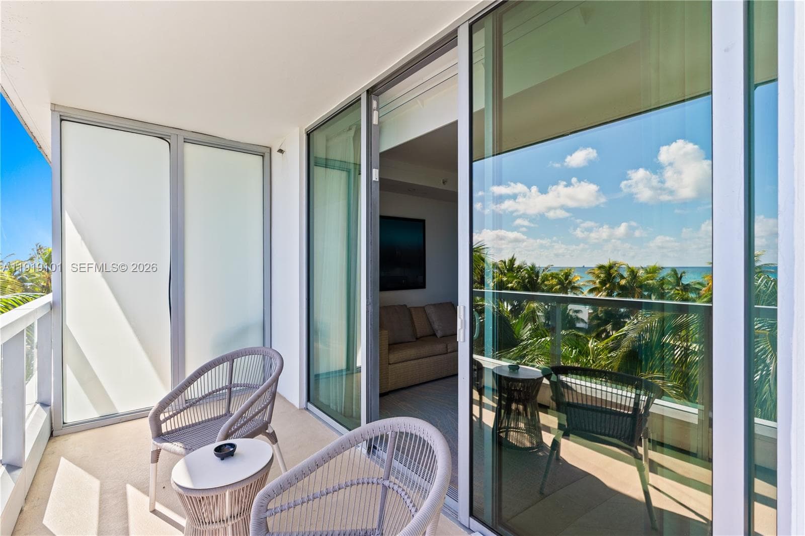 A11919101 — Miami Beach — 4