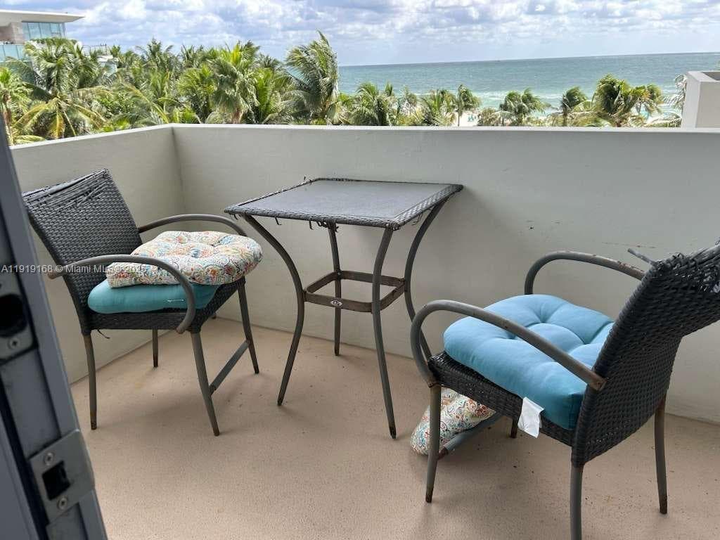 A11919168 — Miami Beach — 7