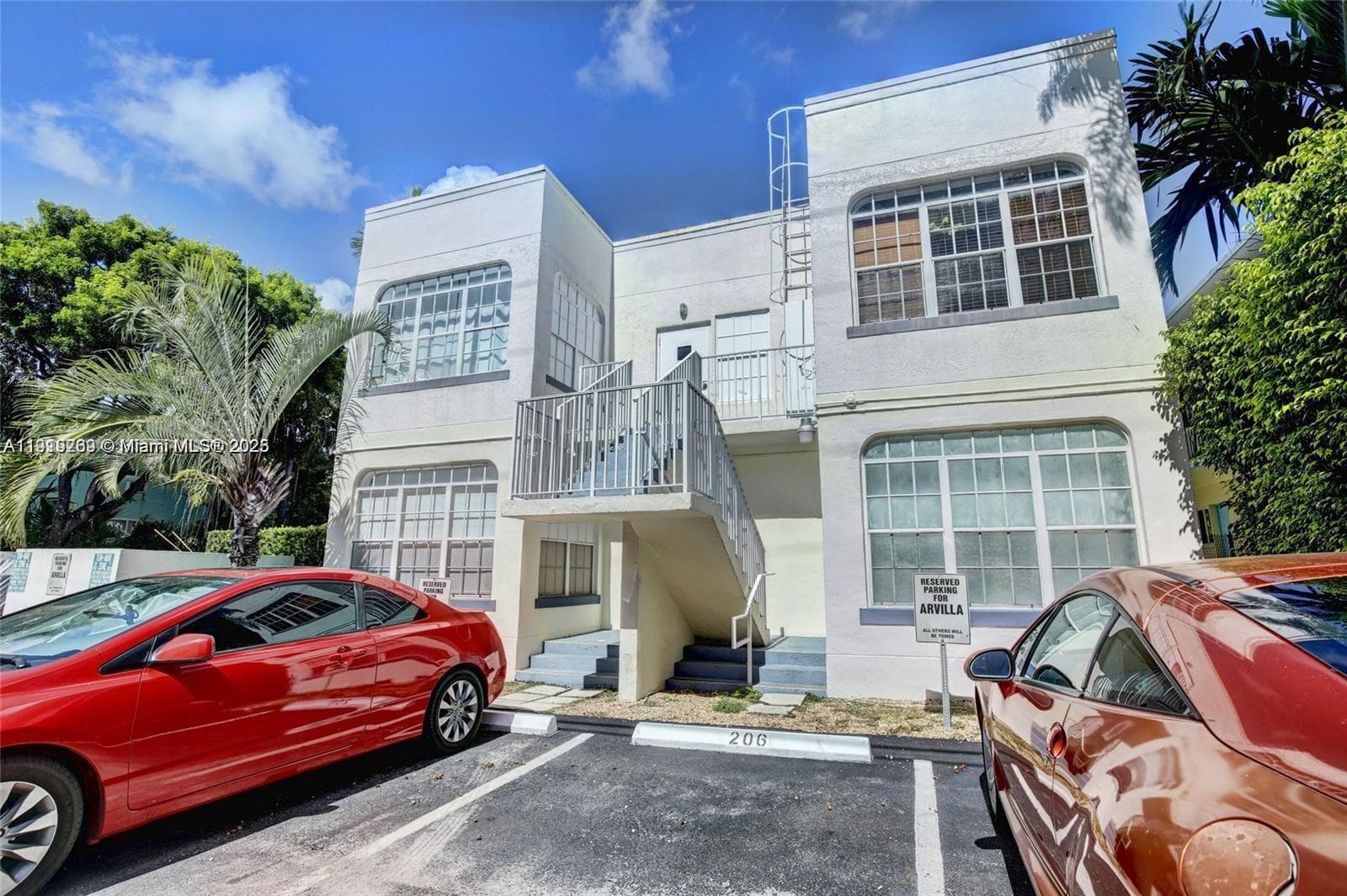 A11919269 — Miami Beach — 15