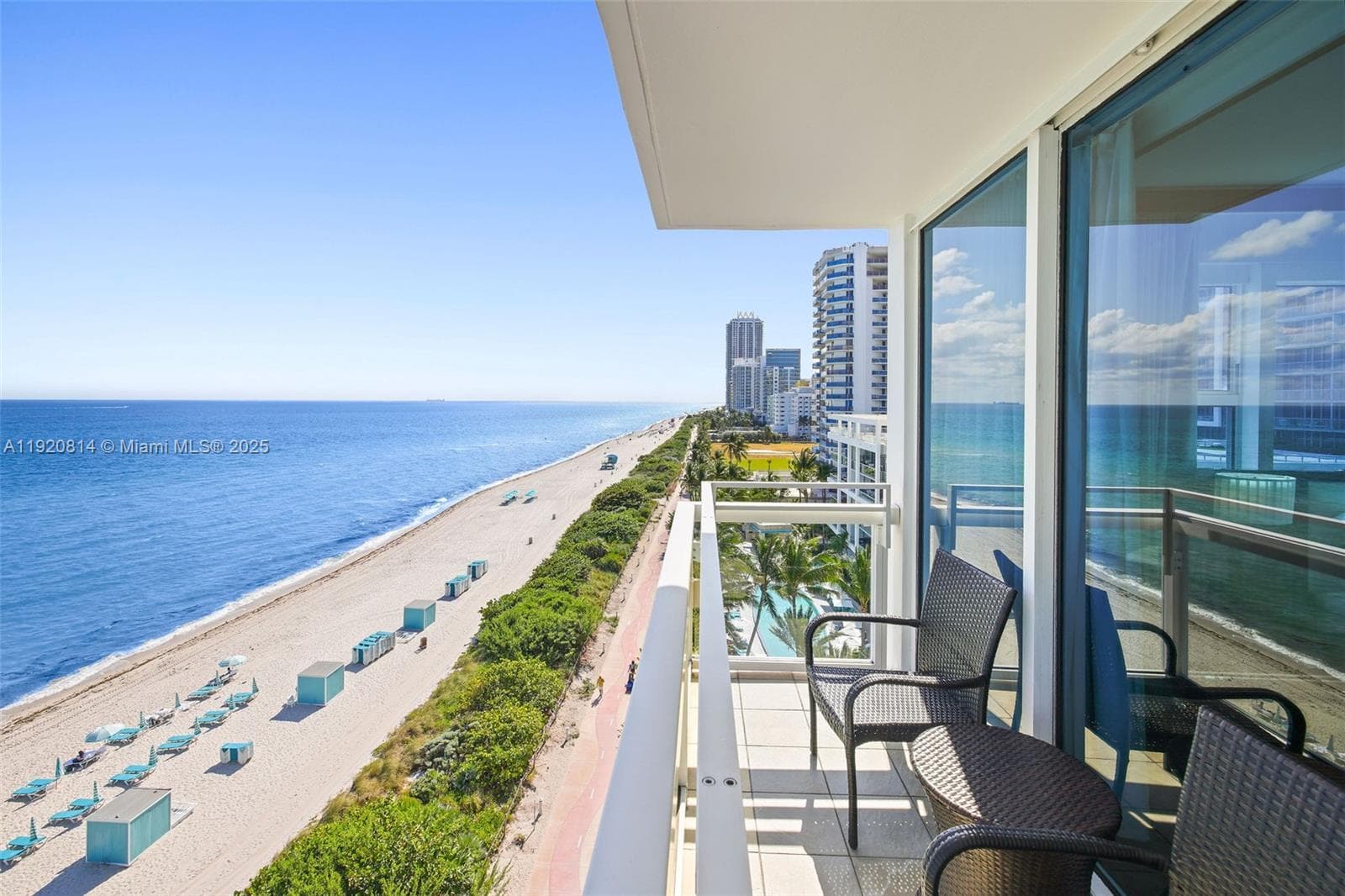 A11920814 — Miami Beach — 11
