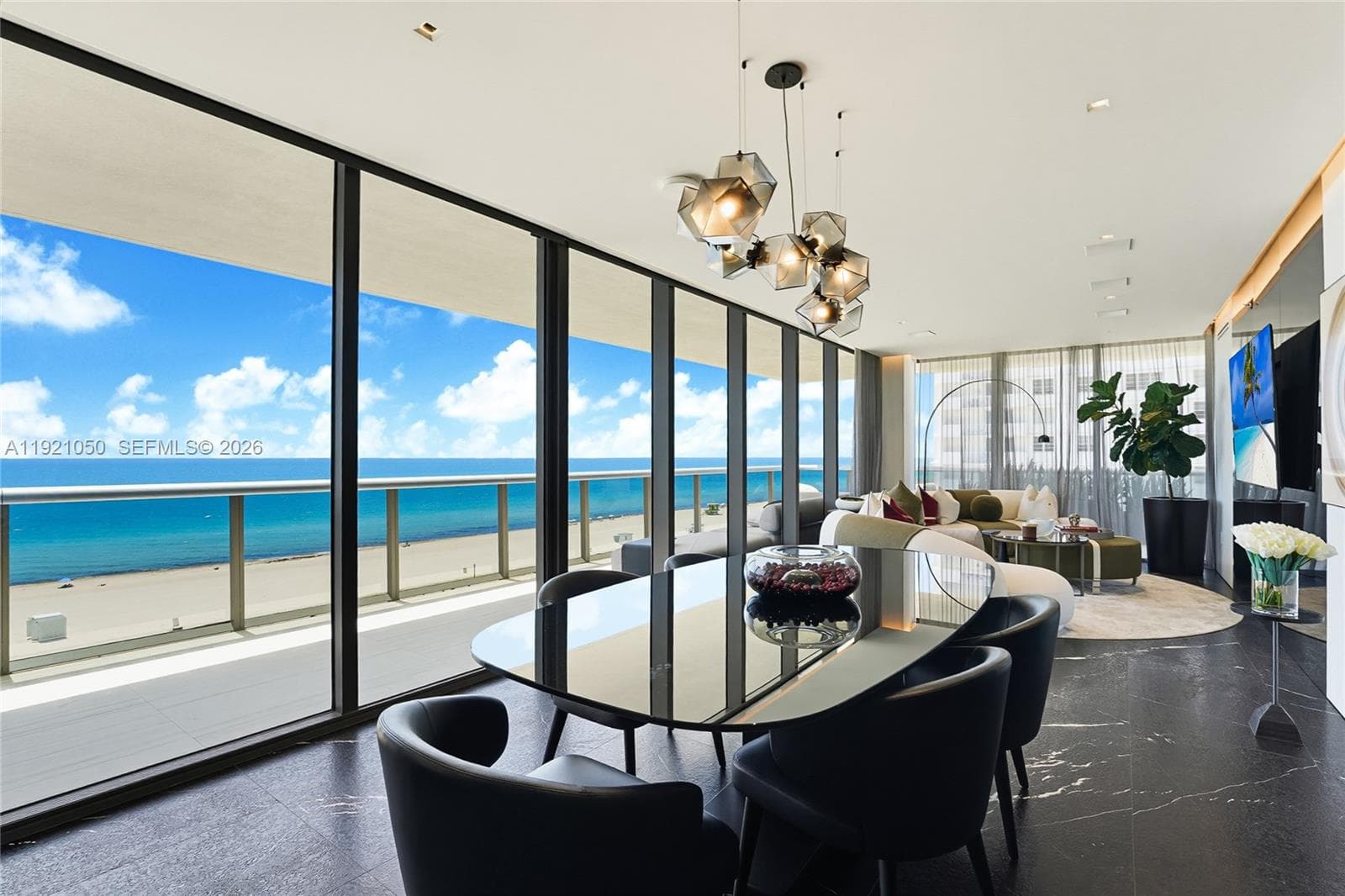 A11921050 — Miami Beach — 3