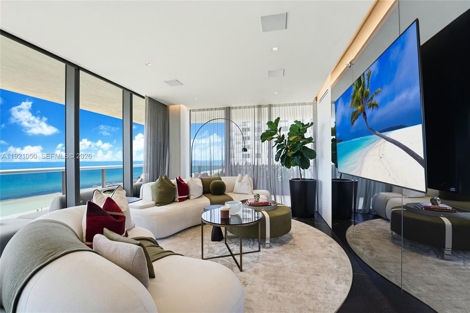 A11921050 — Miami Beach — 4