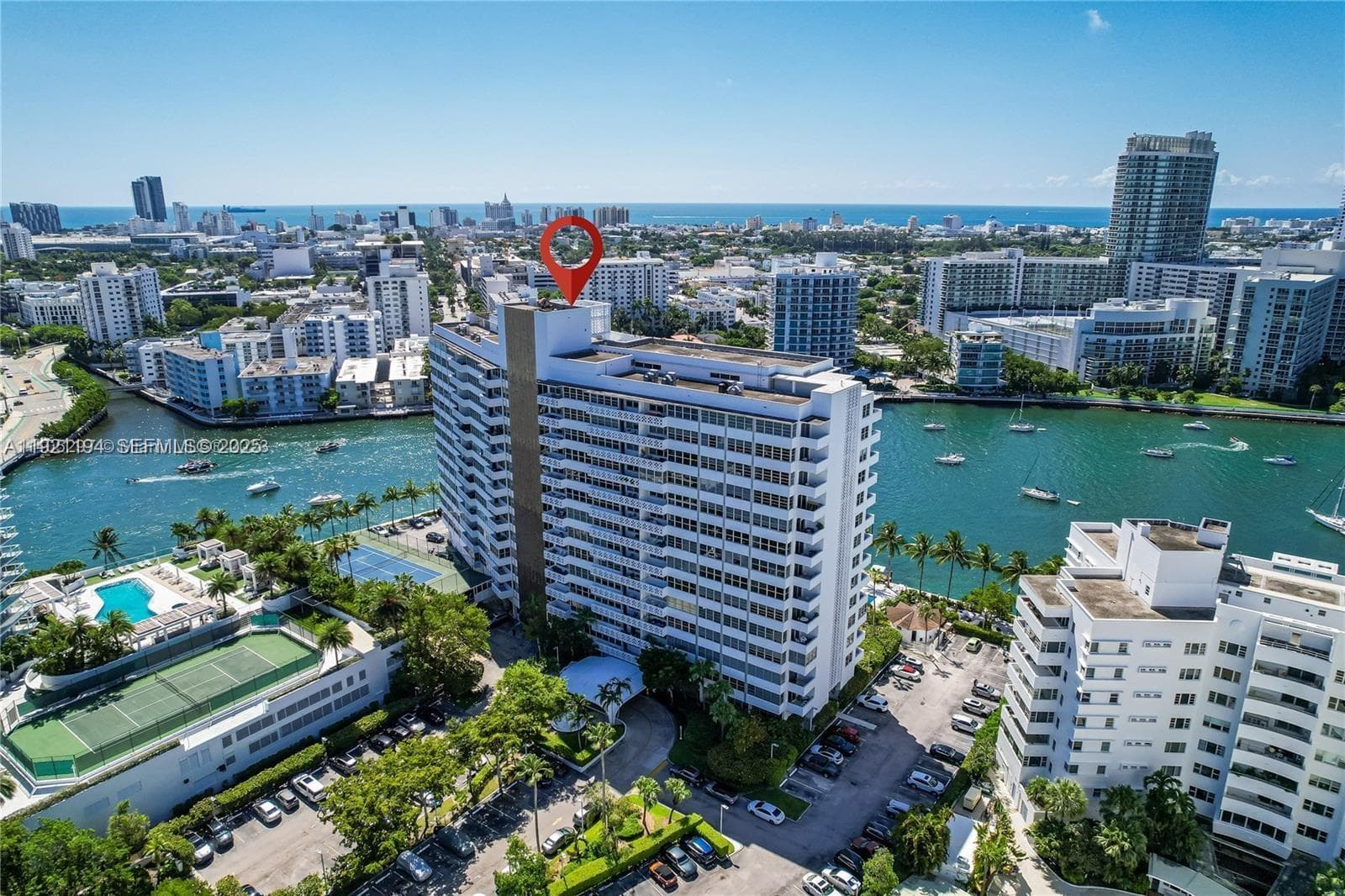 A11921194 — Miami Beach