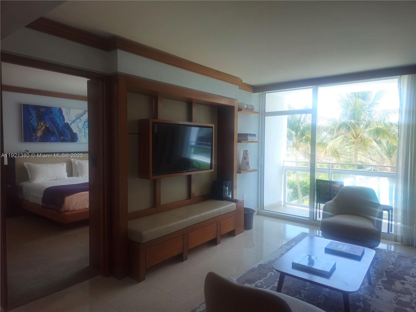 A11921380 — Miami Beach — 13