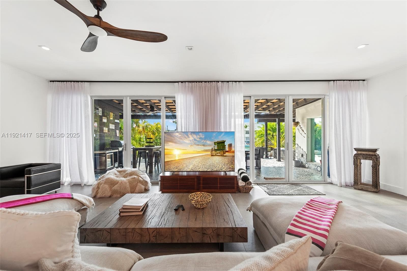 A11921417 — Miami Beach — 5