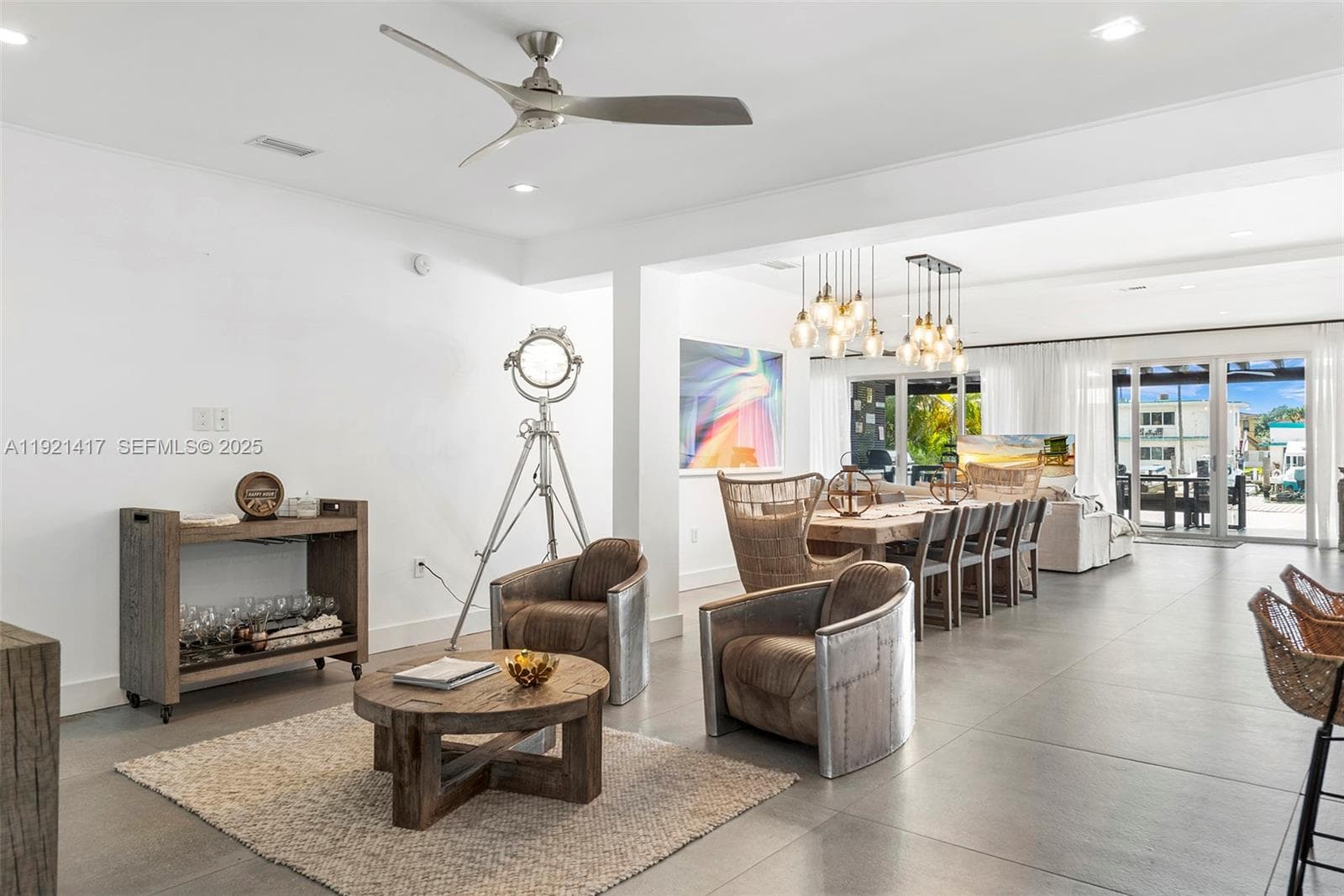 A11921417 — Miami Beach — 18
