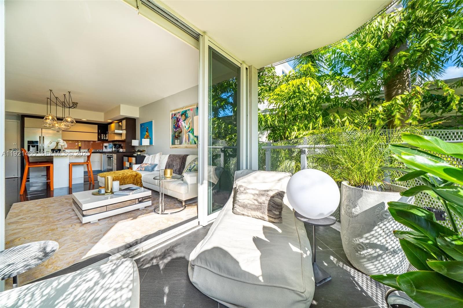 A11921465 — Miami Beach — 6