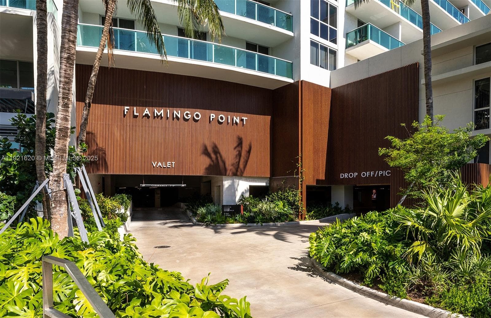 A11921620 — Miami Beach — 51