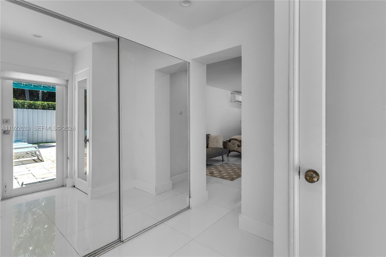 A11922033 — Miami Beach — 30