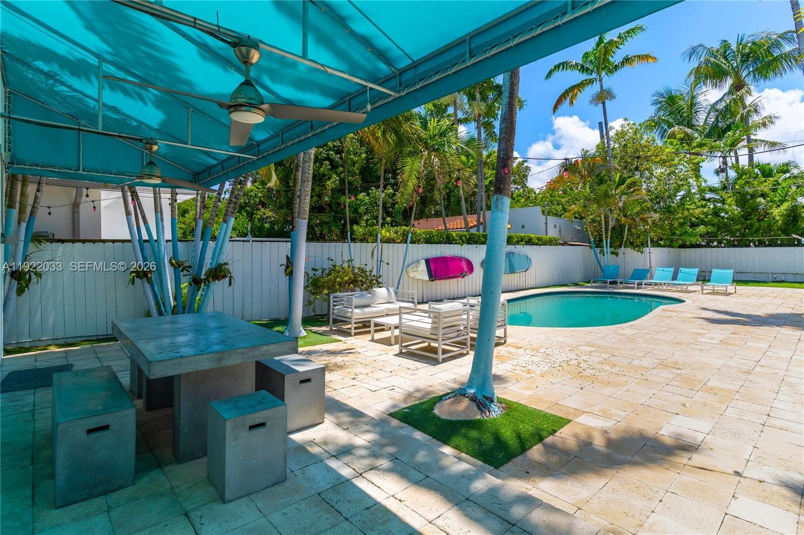 A11922033 — Miami Beach — 33