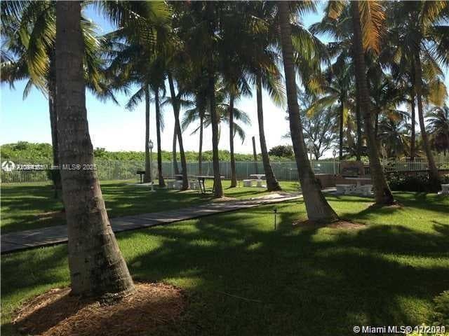A11922084 — Miami Beach — 13