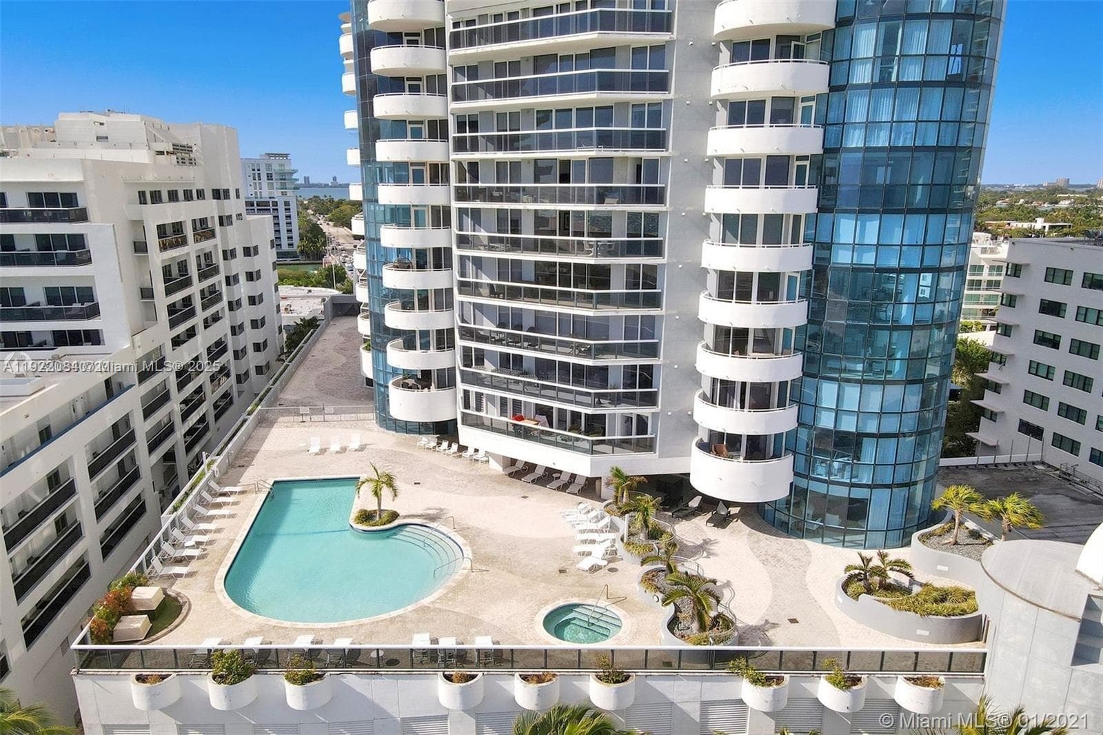 A11922084 — Miami Beach — 3