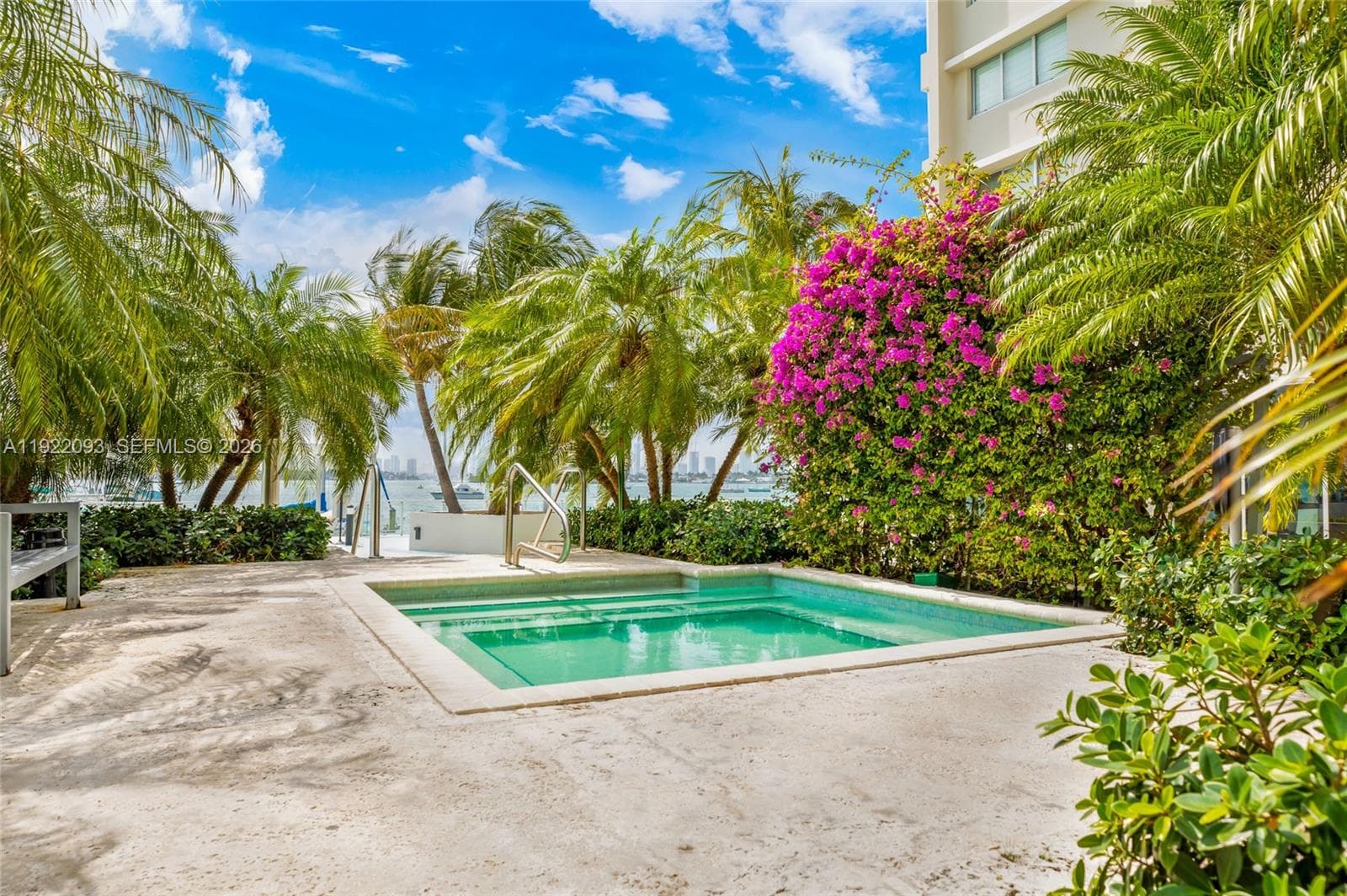 A11922093 — Miami Beach — 30
