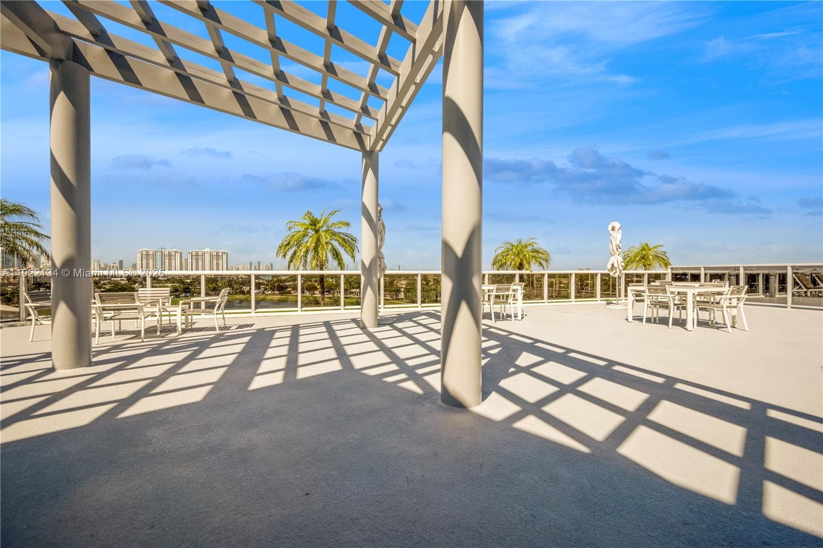 A11922134 — Miami Beach — 21