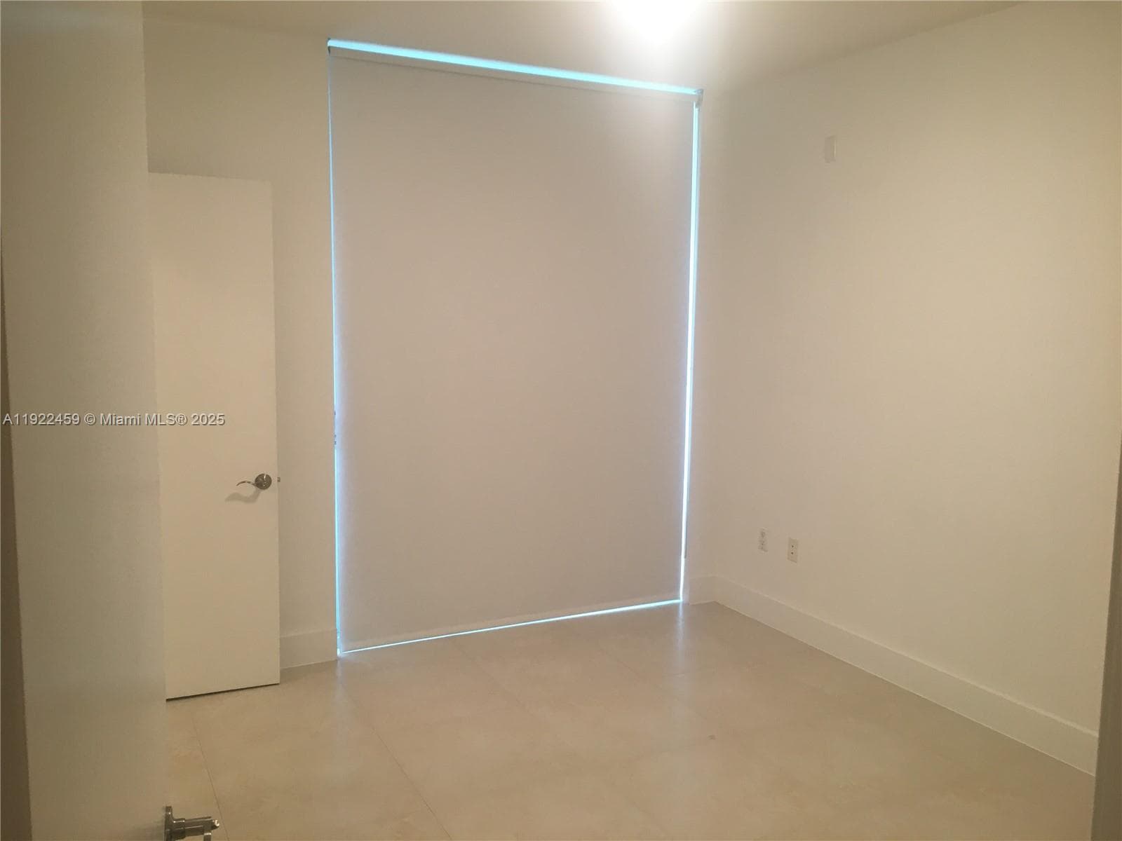 A11922459 — Miami Beach — 5