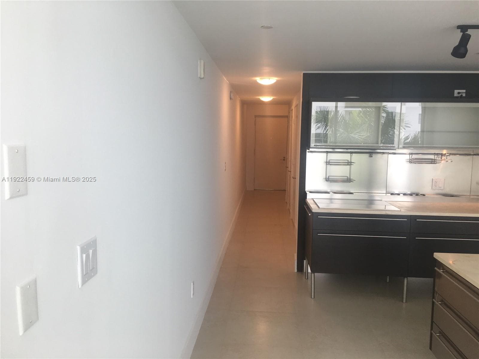 A11922459 — Miami Beach — 25