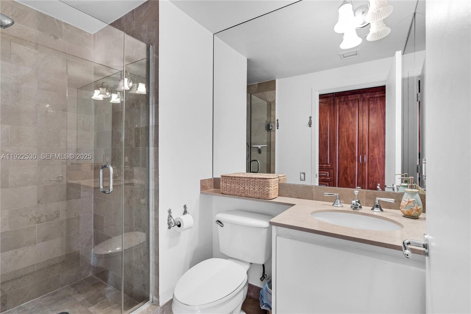 A11922530 — Miami Beach — 17