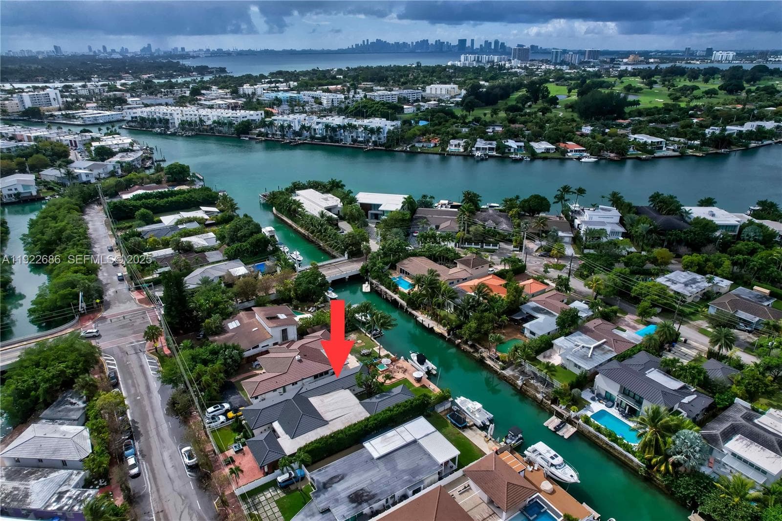 A11922686 — Miami Beach — 22