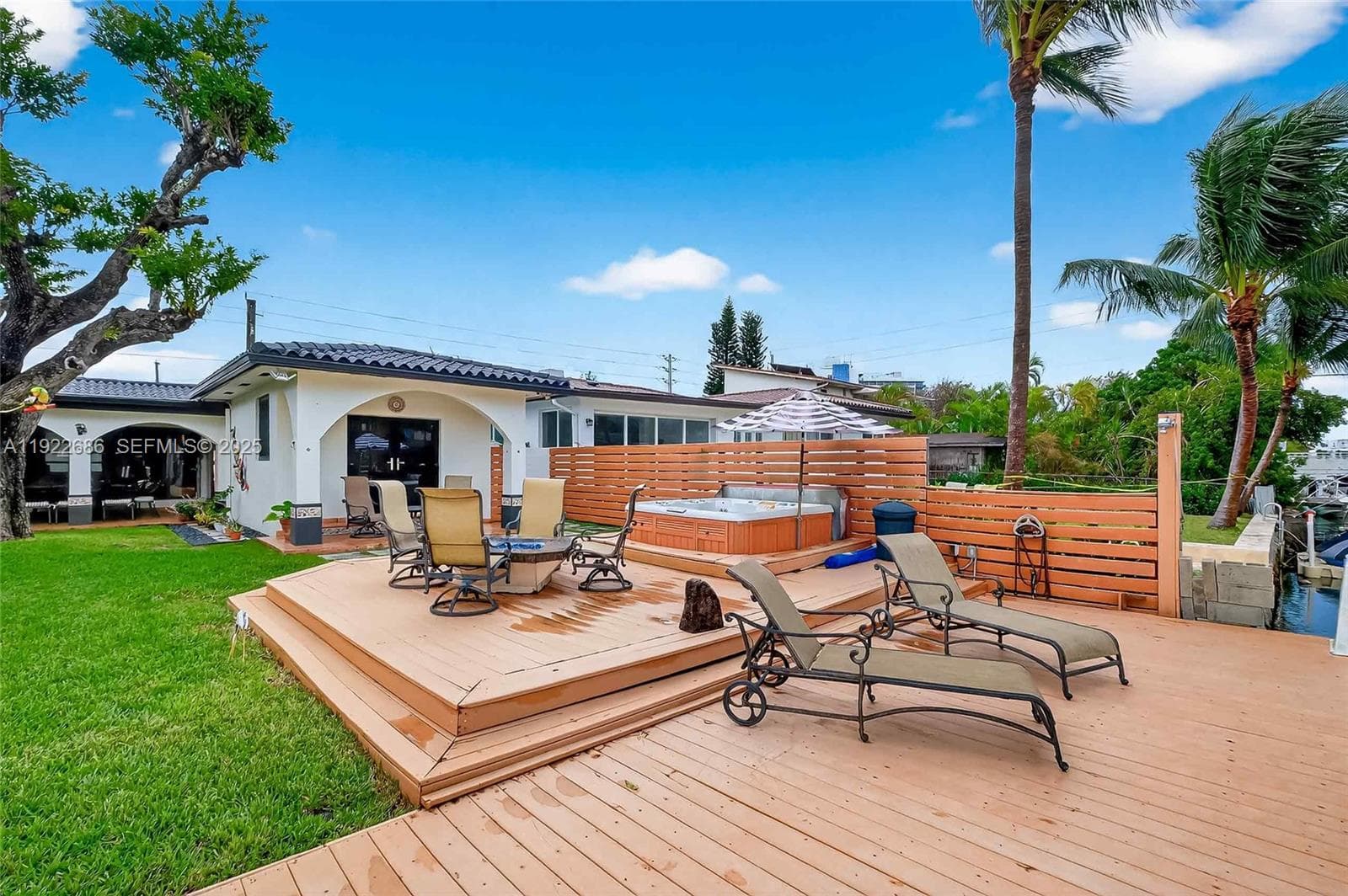 A11922686 — Miami Beach — 61