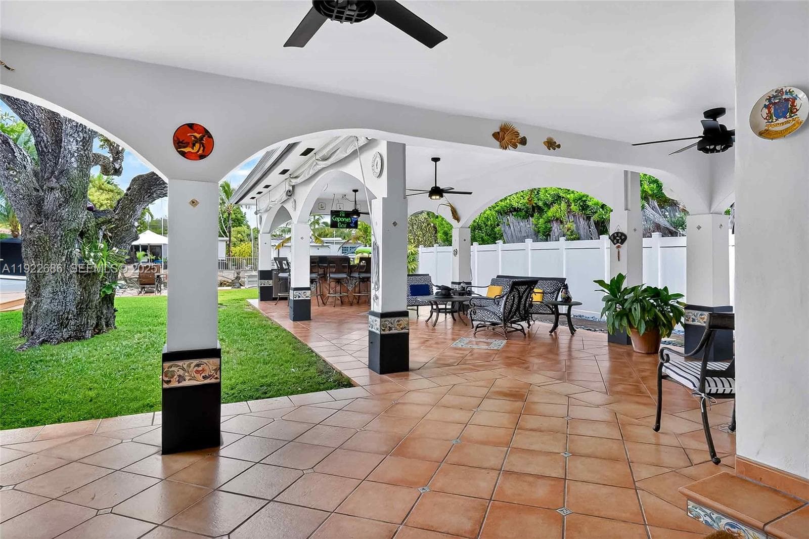 A11922686 — Miami Beach — 49