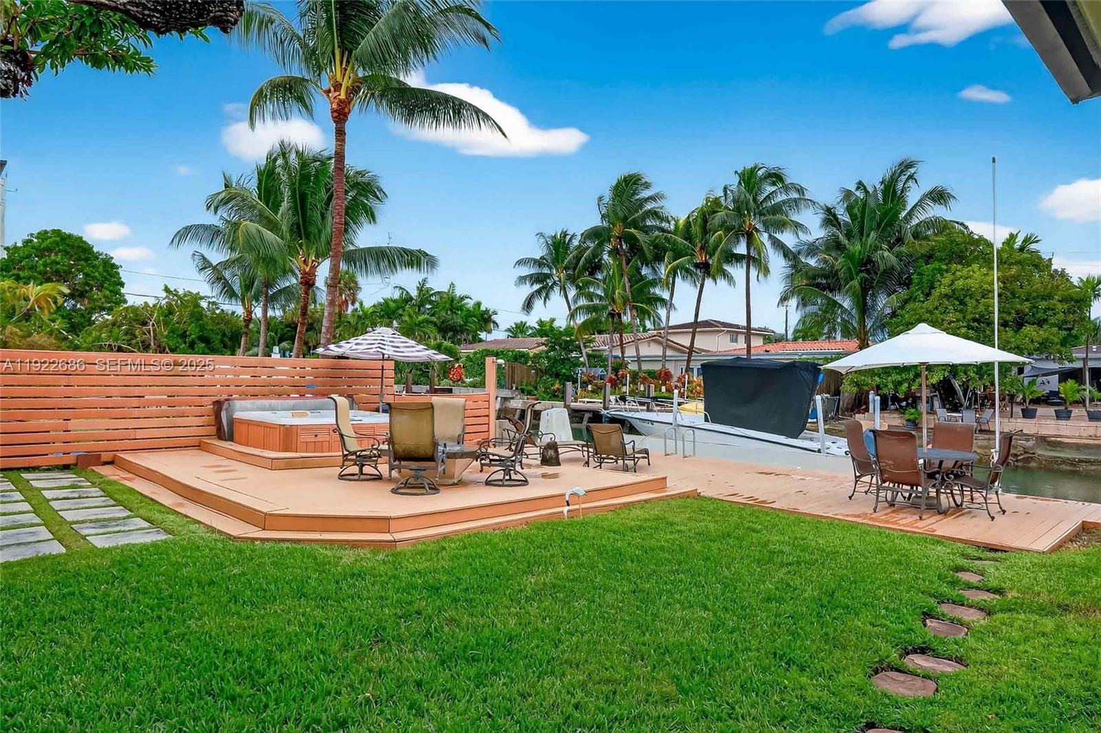 A11922686 — Miami Beach — 54