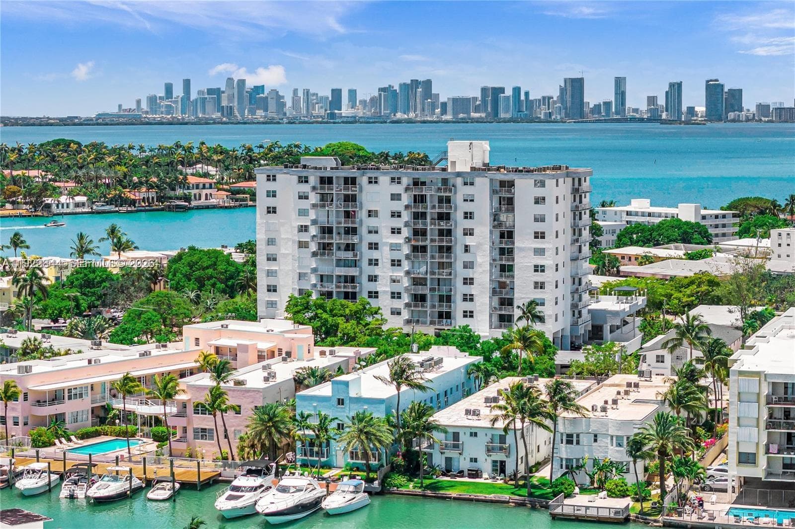 A11922844 — Miami Beach — 27
