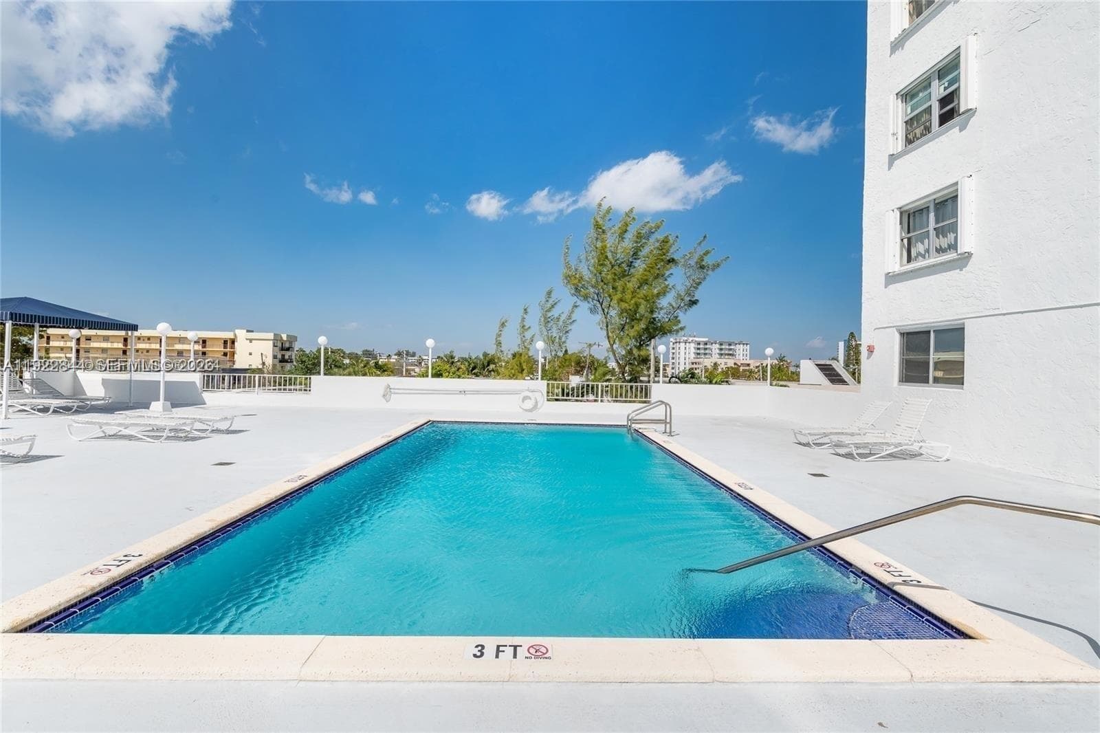 A11922844 — Miami Beach — 33