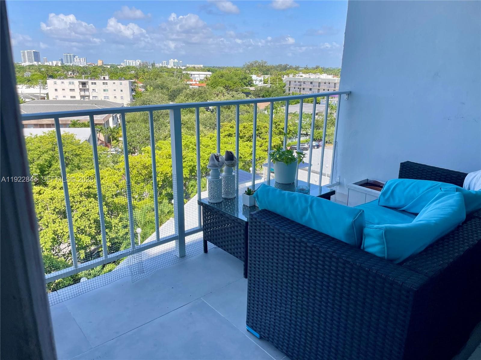 A11922844 — Miami Beach — 18