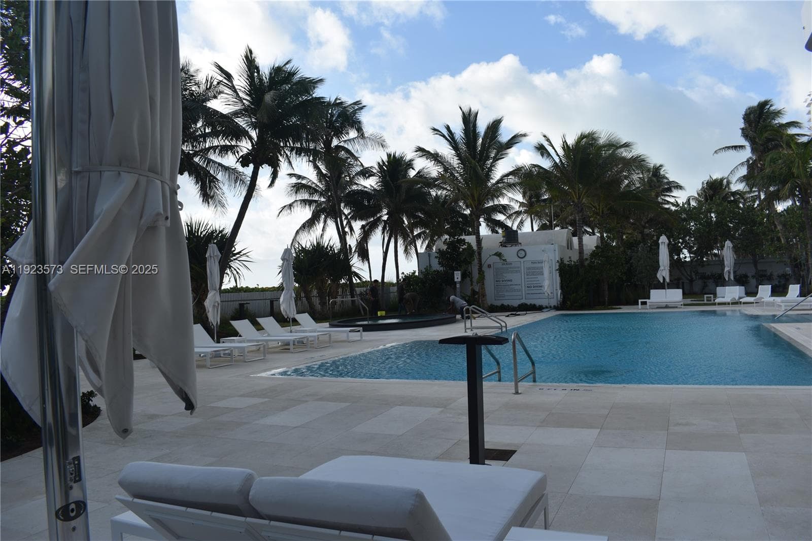 A11923573 — Miami Beach — 12