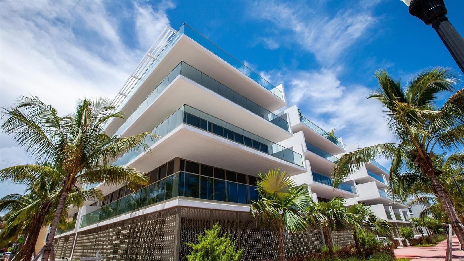 A11923586 — Miami Beach — 17