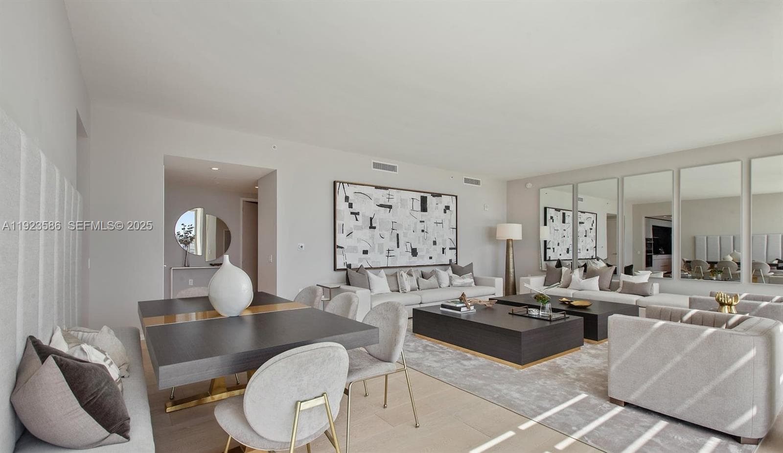 A11923586 — Miami Beach — 3