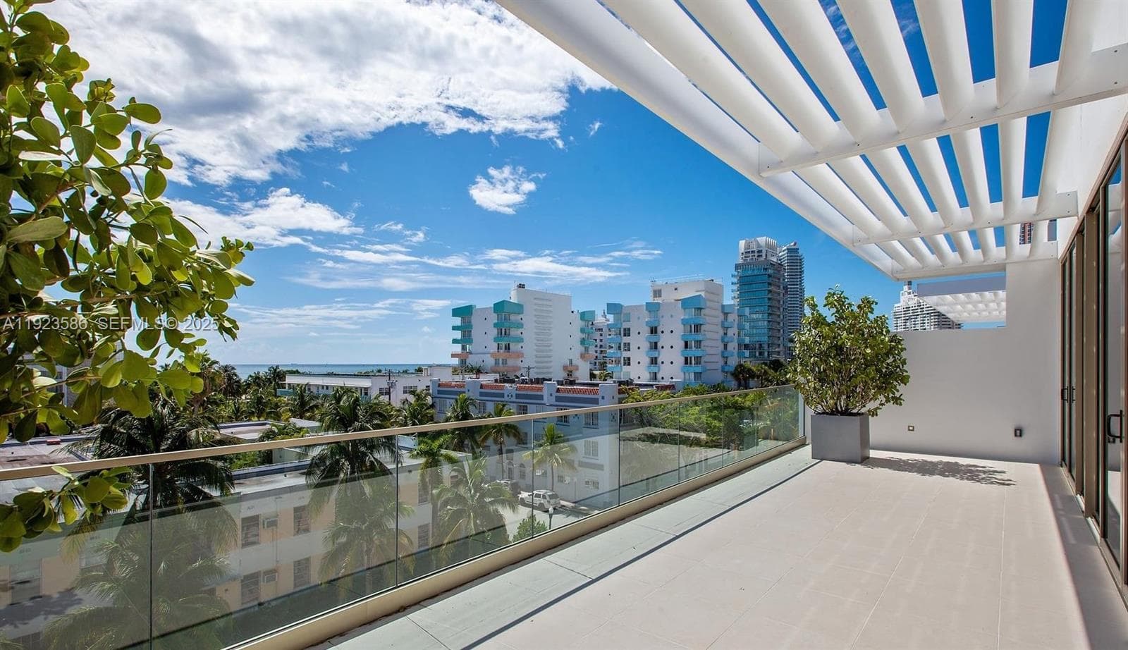 A11923586 — Miami Beach — 4