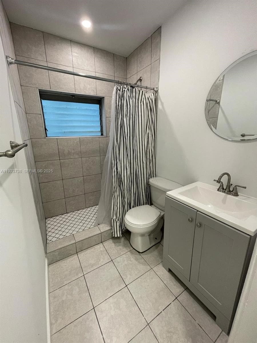 A11923738 — Miami Beach — 11
