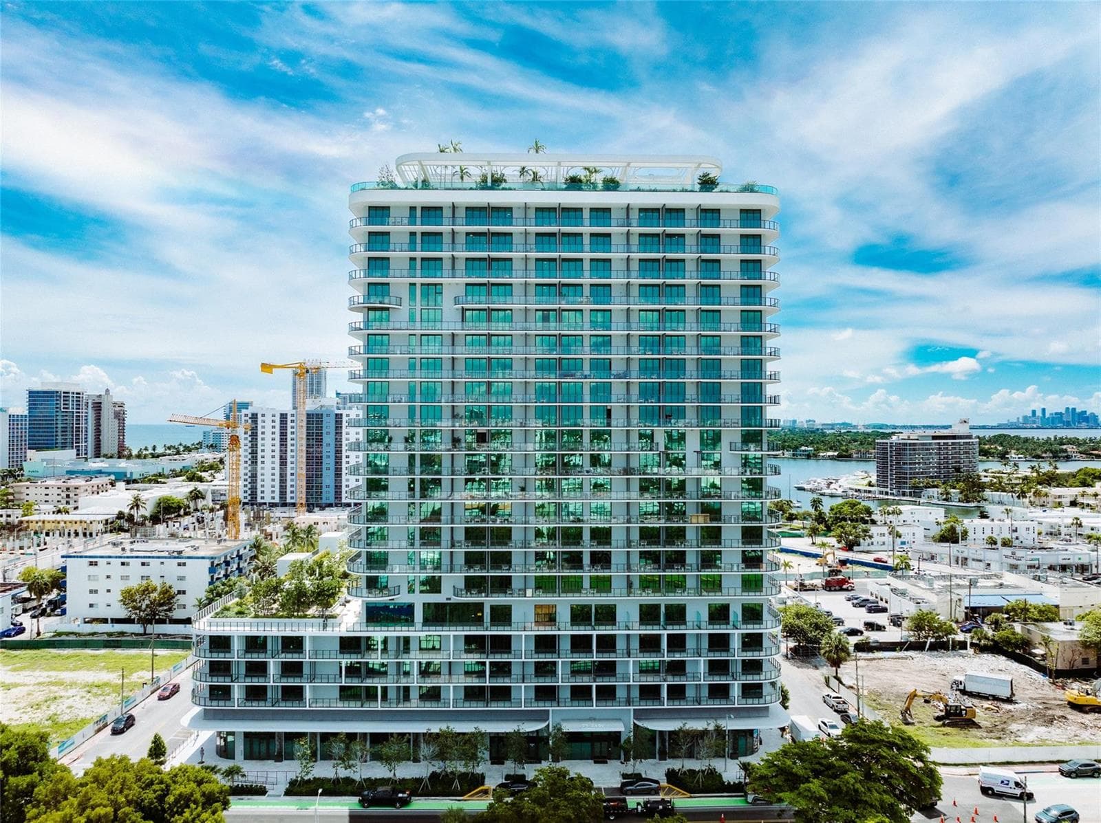F10539152 — Miami Beach