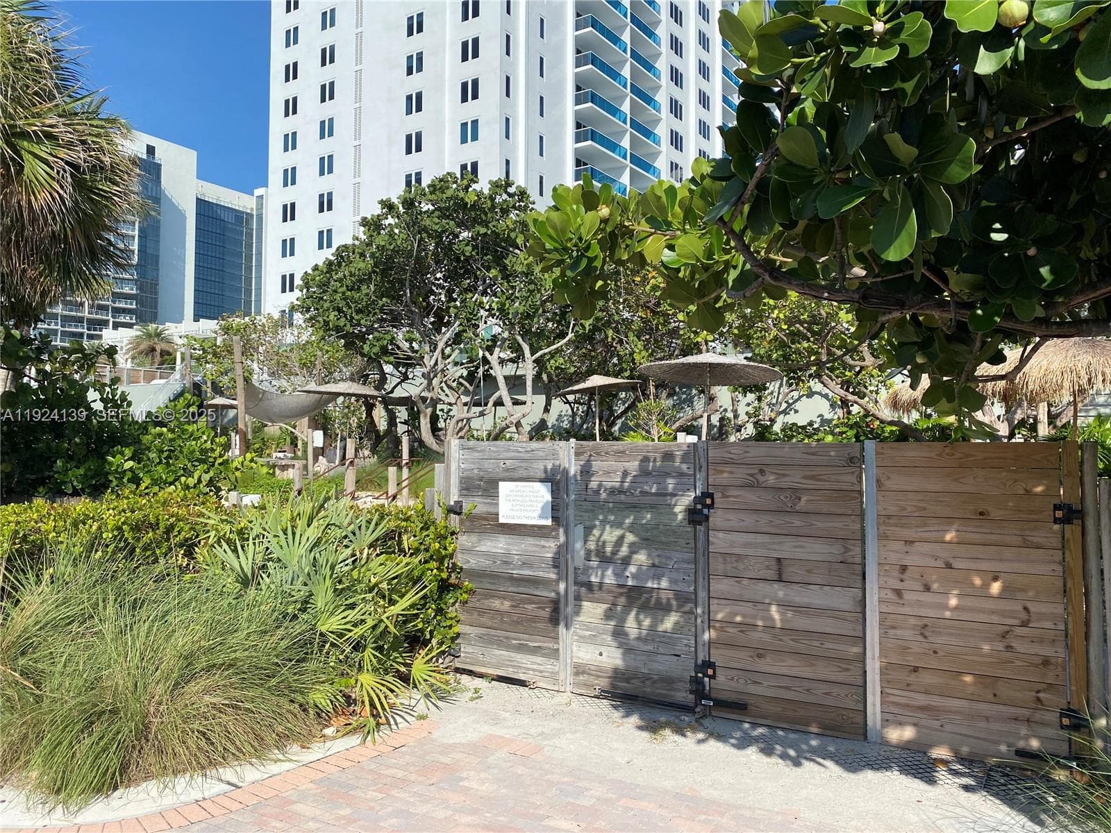 A11924139 — Miami Beach — 34
