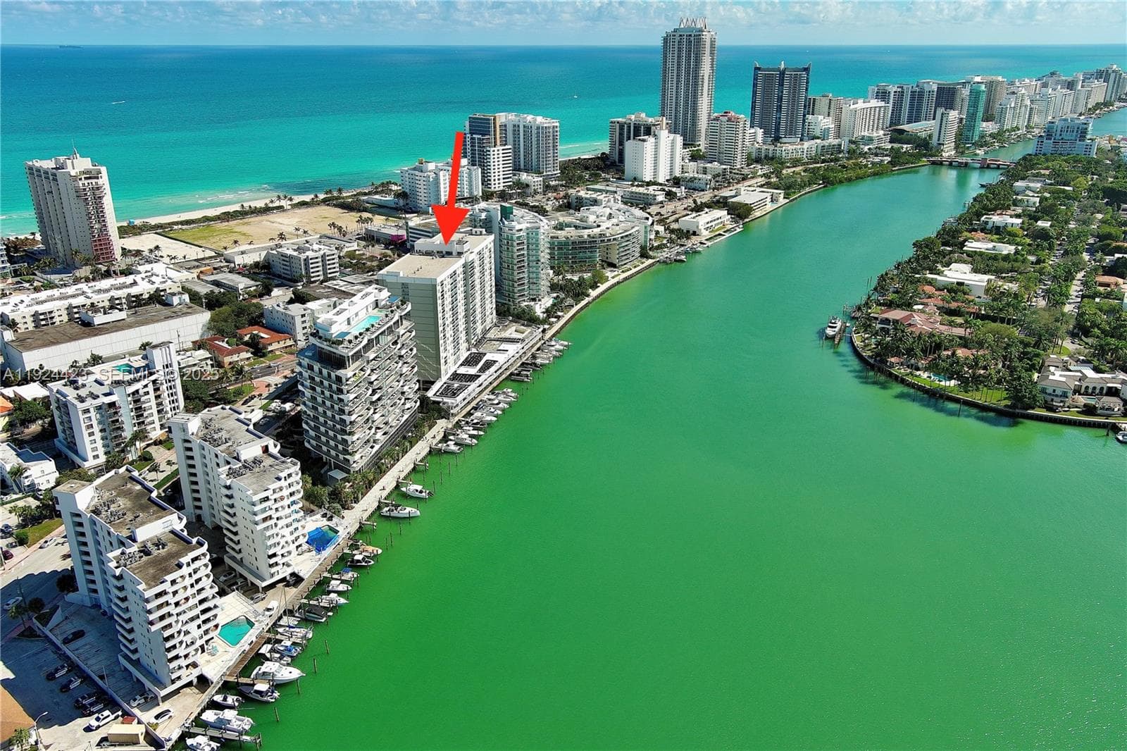 A11924423 — Miami Beach — 2