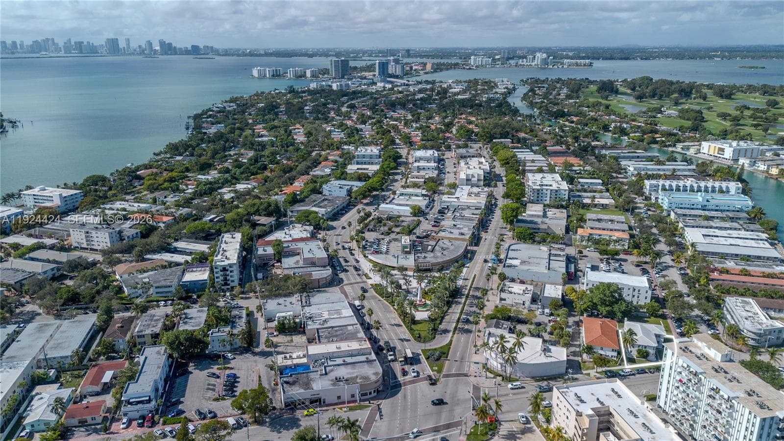 A11924424 — Miami Beach — 16