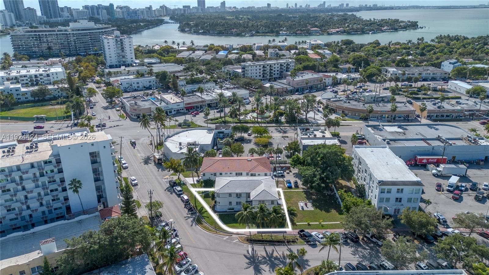 A11924424 — Miami Beach — 21