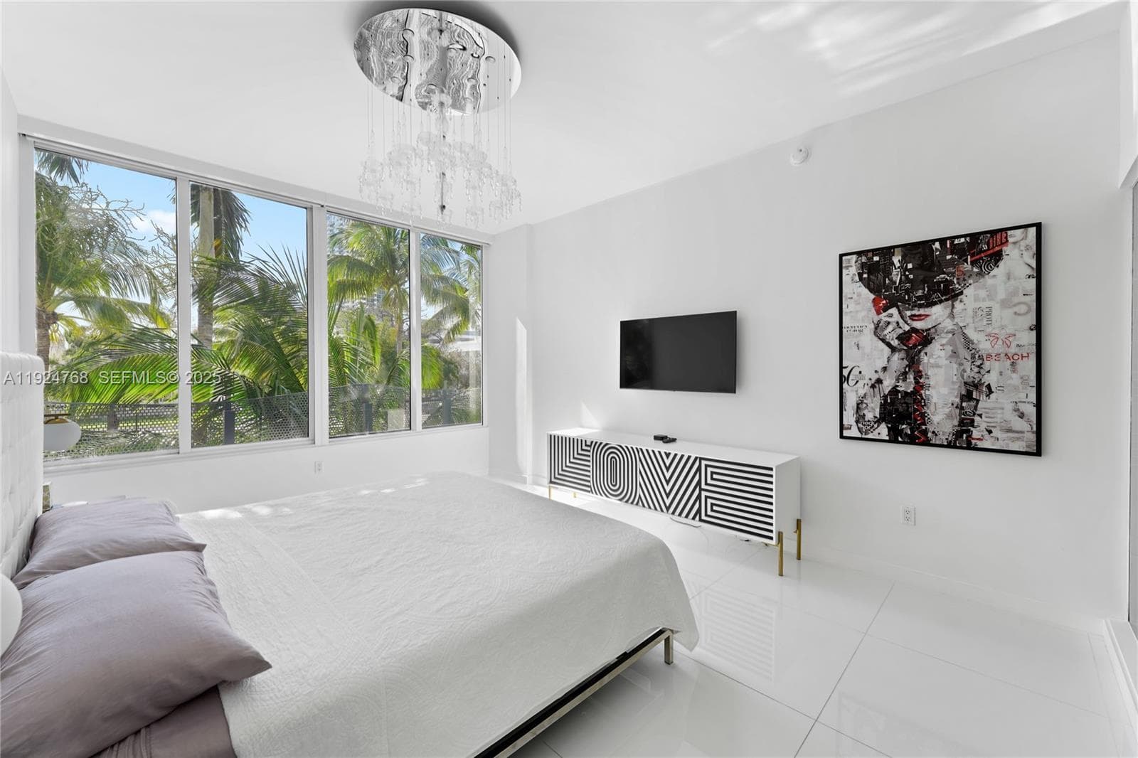 A11924768 — Miami Beach — 6