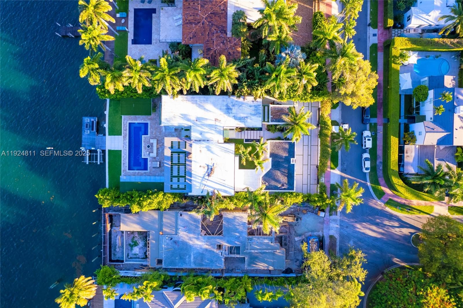 A11924811 — Miami Beach — 14