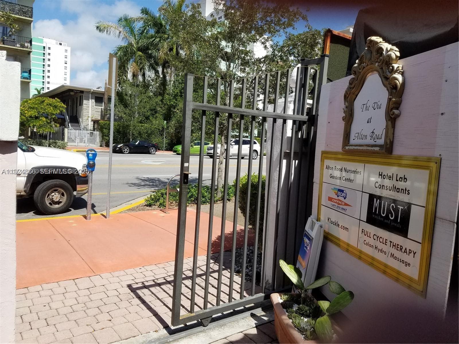 A11924866 — Miami Beach
